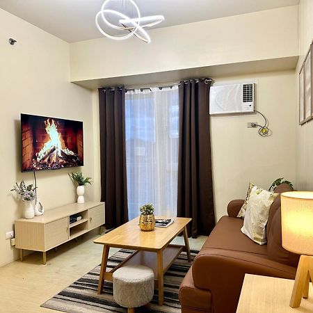 2-Bedroom Condo Unit With Balcony At Centrio Tower Beside Ayala Centrio Mall Downtown Cdo Cagayán de Oro Exterior foto