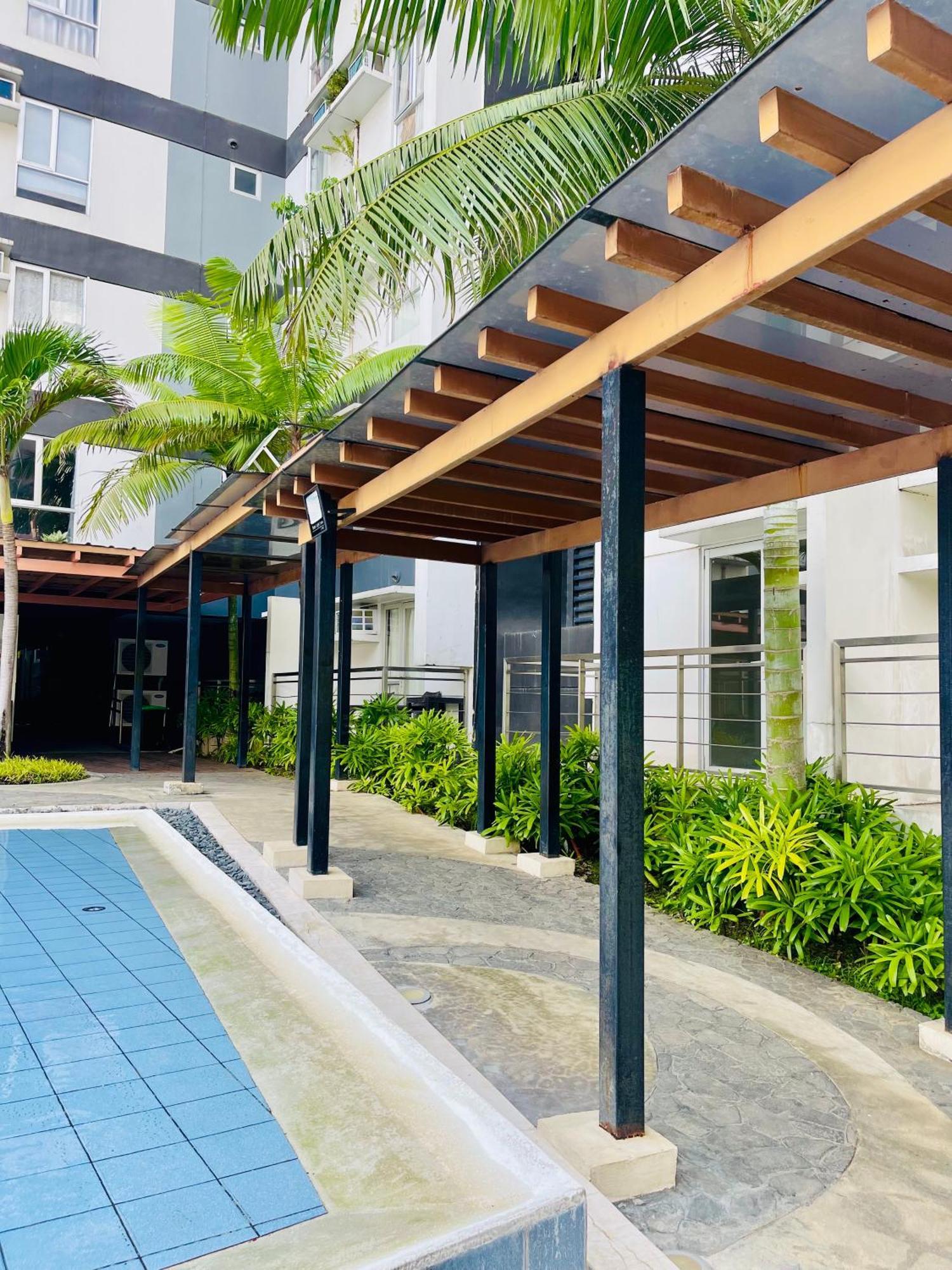 2-Bedroom Condo Unit With Balcony At Centrio Tower Beside Ayala Centrio Mall Downtown Cdo Cagayán de Oro Exterior foto
