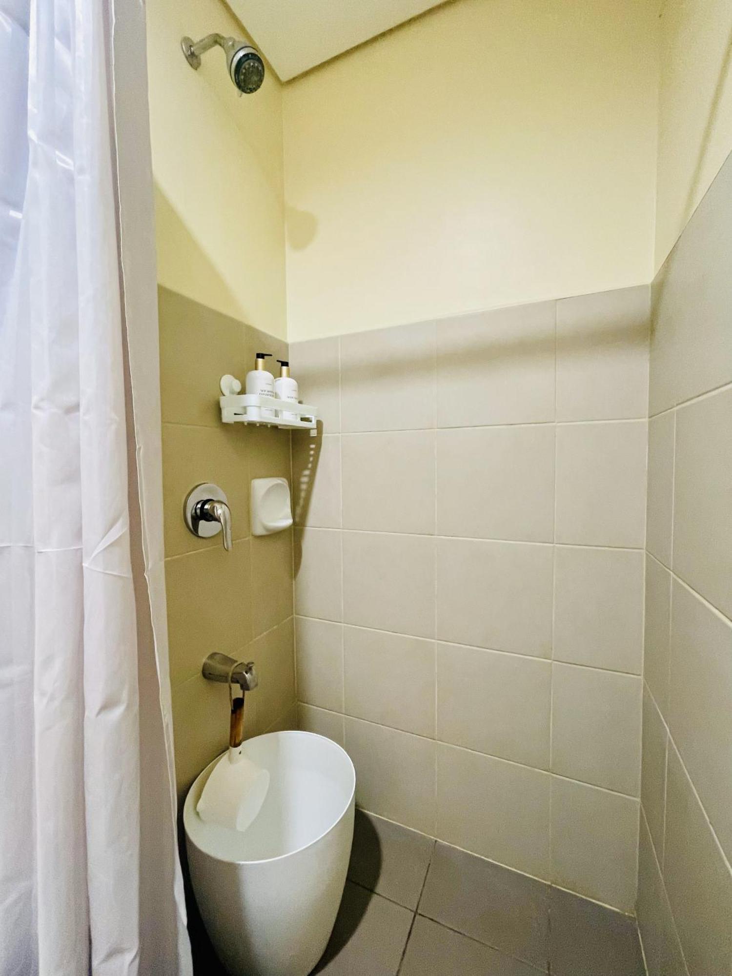 2-Bedroom Condo Unit With Balcony At Centrio Tower Beside Ayala Centrio Mall Downtown Cdo Cagayán de Oro Exterior foto