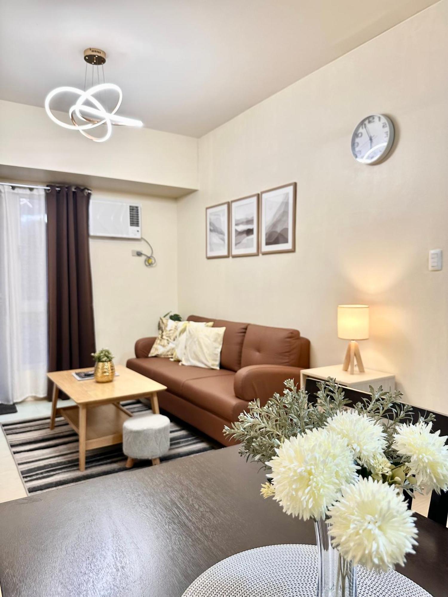 2-Bedroom Condo Unit With Balcony At Centrio Tower Beside Ayala Centrio Mall Downtown Cdo Cagayán de Oro Exterior foto