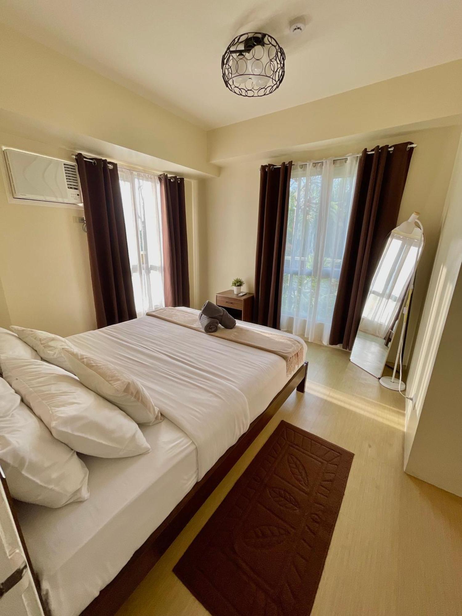 2-Bedroom Condo Unit With Balcony At Centrio Tower Beside Ayala Centrio Mall Downtown Cdo Cagayán de Oro Exterior foto