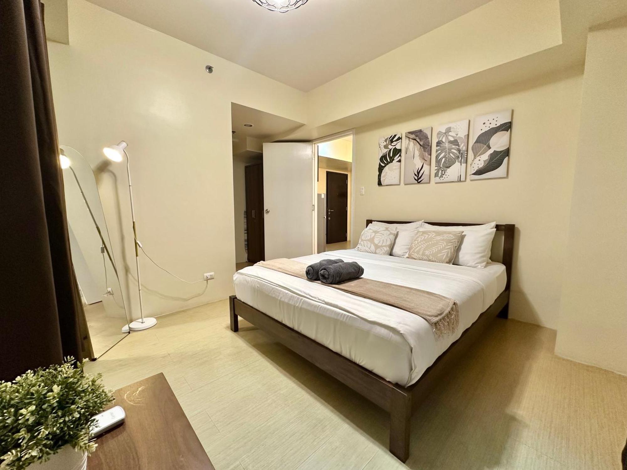 2-Bedroom Condo Unit With Balcony At Centrio Tower Beside Ayala Centrio Mall Downtown Cdo Cagayán de Oro Exterior foto