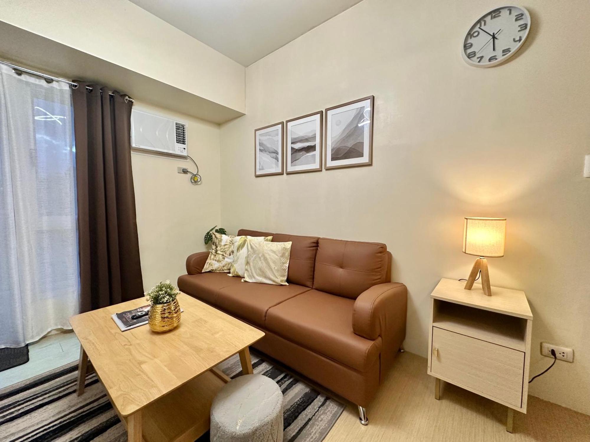 2-Bedroom Condo Unit With Balcony At Centrio Tower Beside Ayala Centrio Mall Downtown Cdo Cagayán de Oro Exterior foto